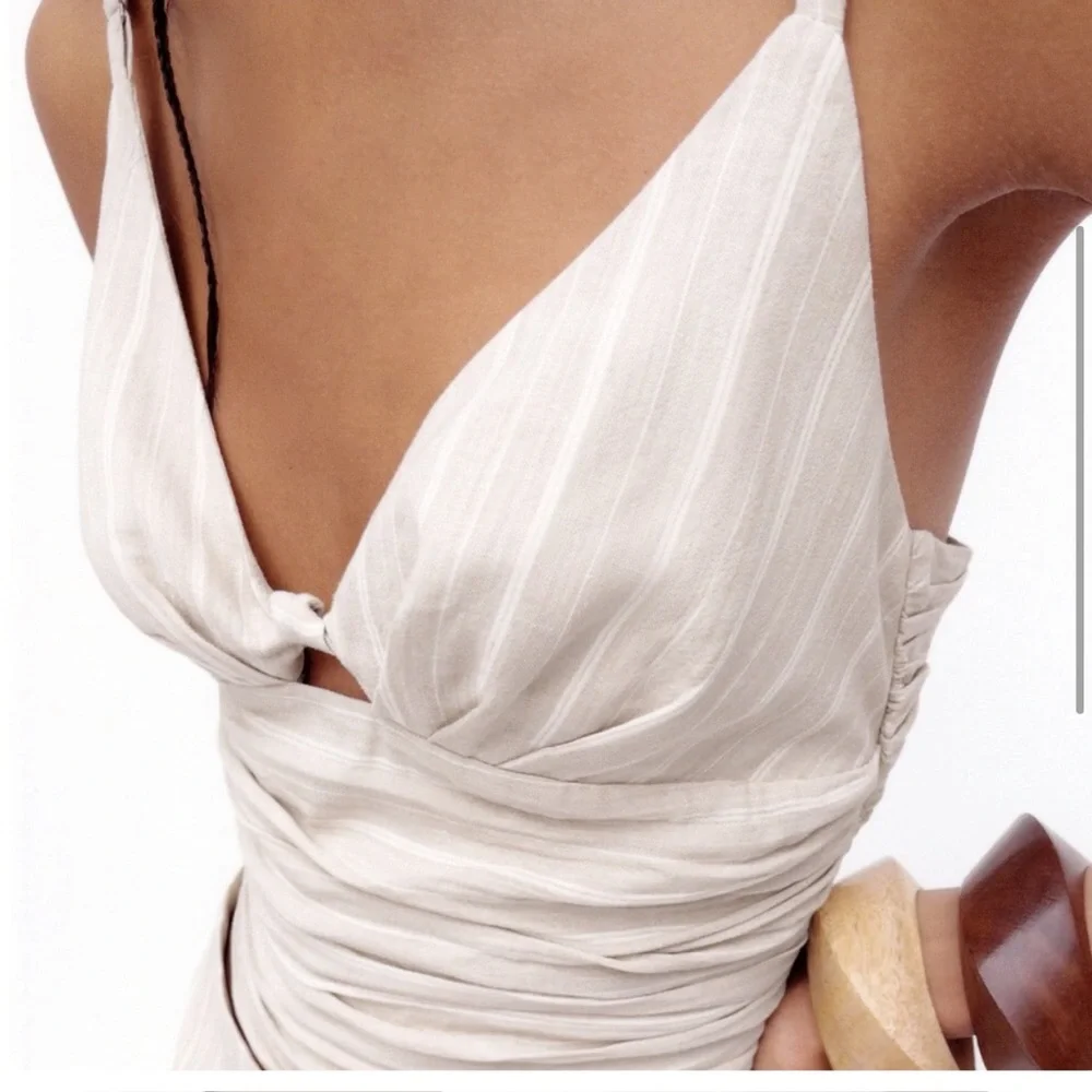 Zara Cream Crop Top